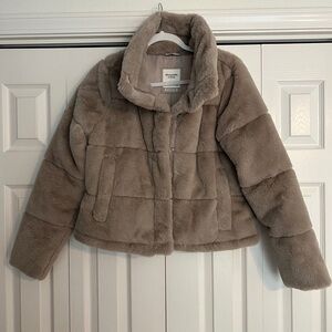 Abercrombie and Fitch mini puffer jacket size medium